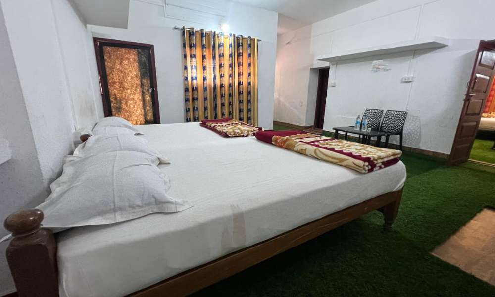 Deluxe Family Room